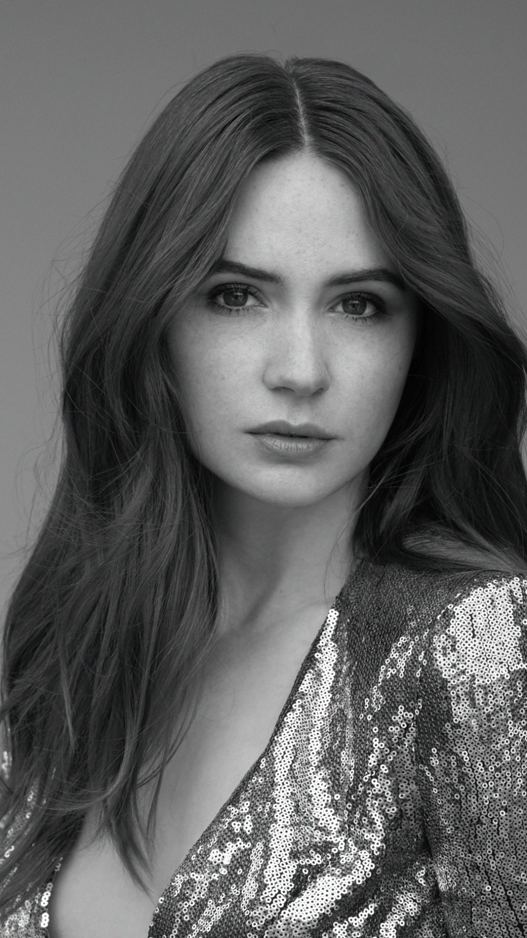 Celebrity Karen Gillan Mobile Abyss