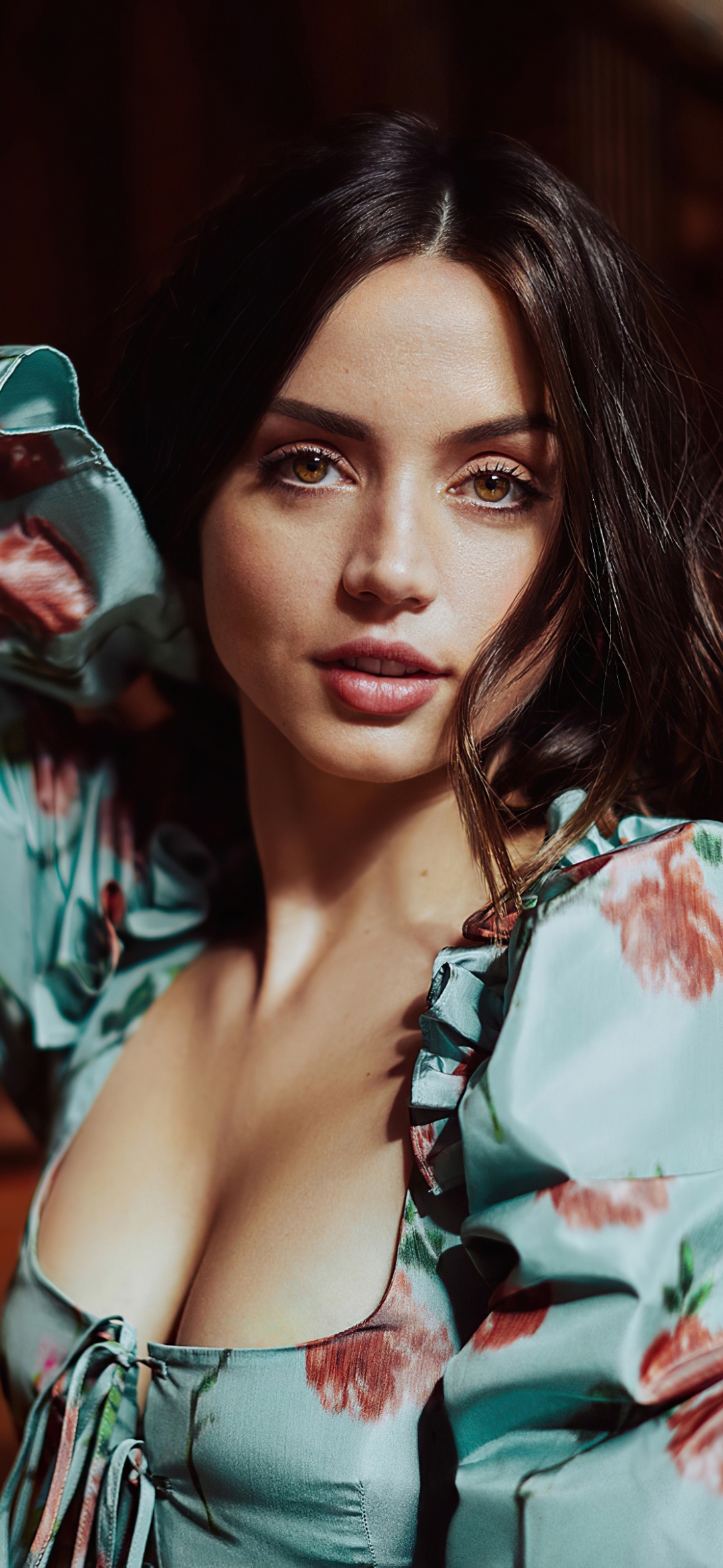 Ana De Armas iPhone Wallpapers