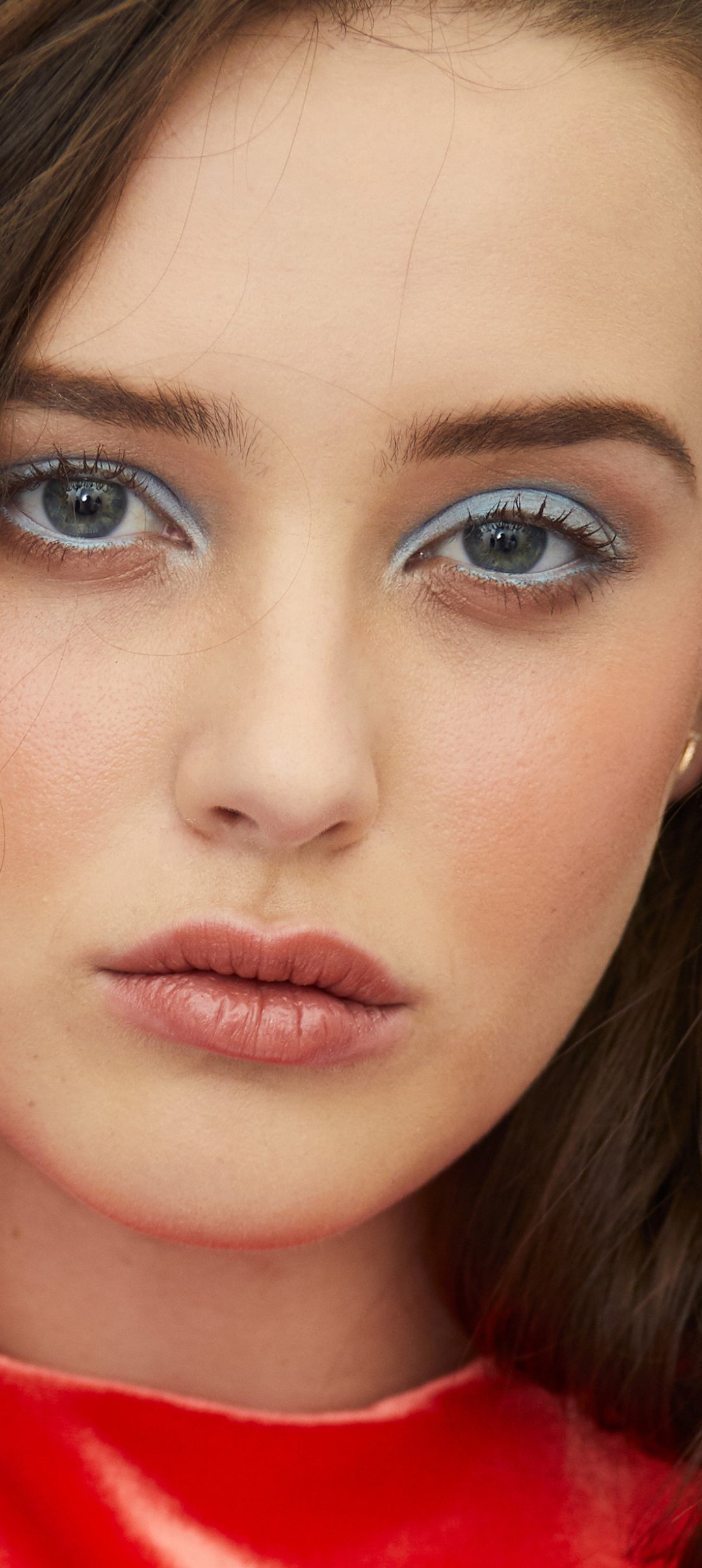 Download Celebrity Katherine Langford Phone Wallpaper