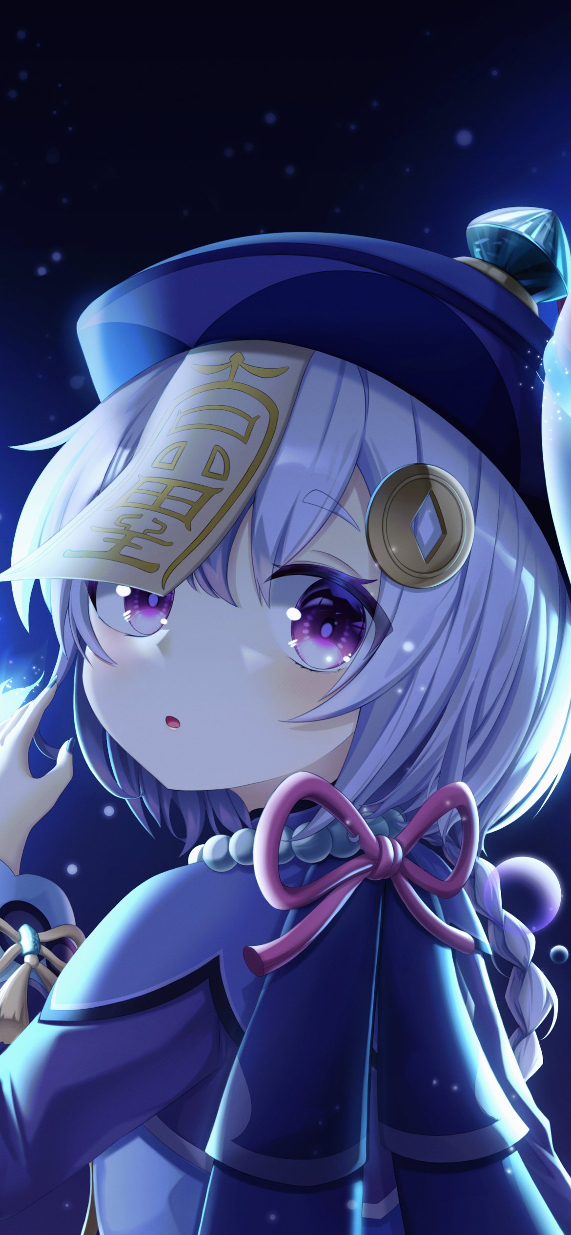 Phone wallpaper from the video game Genshin Impact: white-haired girl with purple eyes, forehead talisman, blue hat and cloak, pink bow at collar, set against a starry night background.