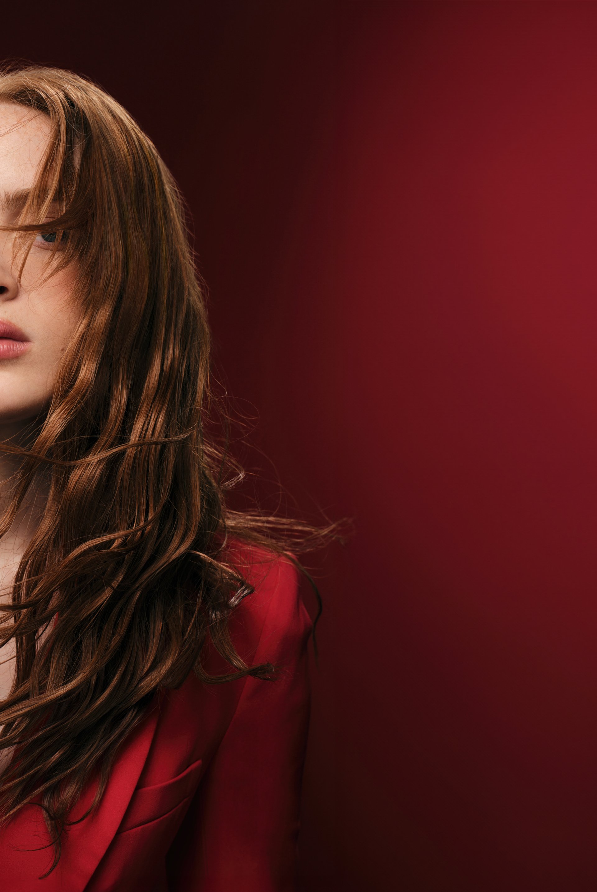 Download Celebrity Sadie Sink Phone Wallpaper
