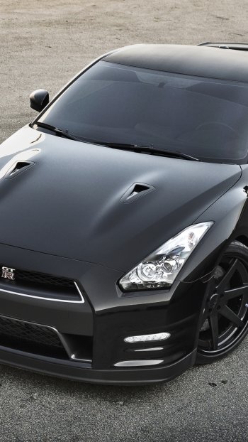  Nissan GTR