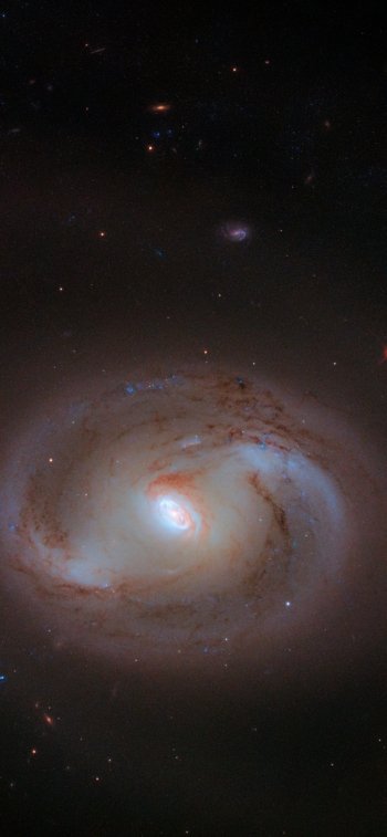  NGC 2273 Spiral Galaxy - Hubble Space Telescope