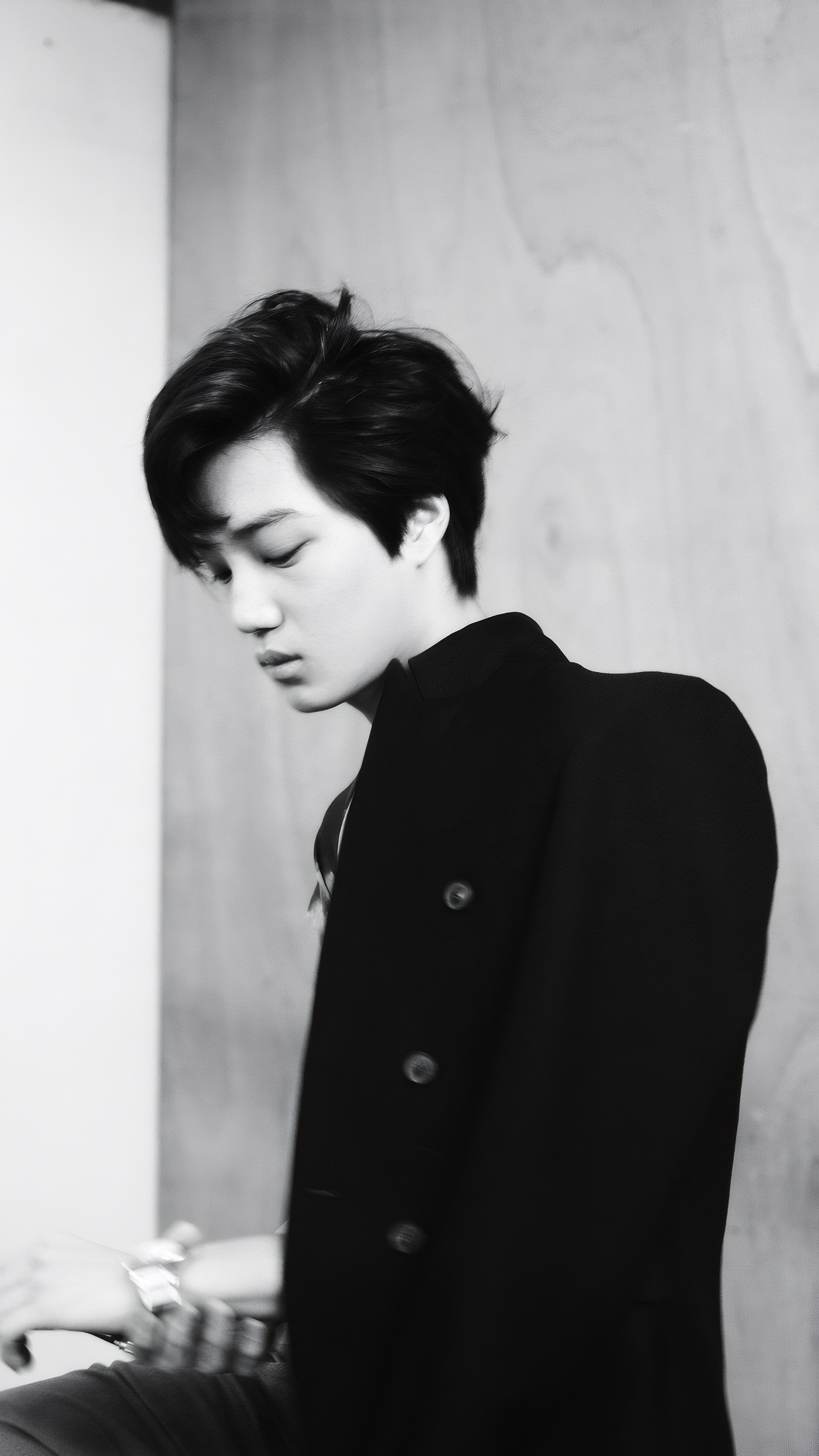 Download EXO Kai (Exo) Mama Photoshoot Phone Wallpaper