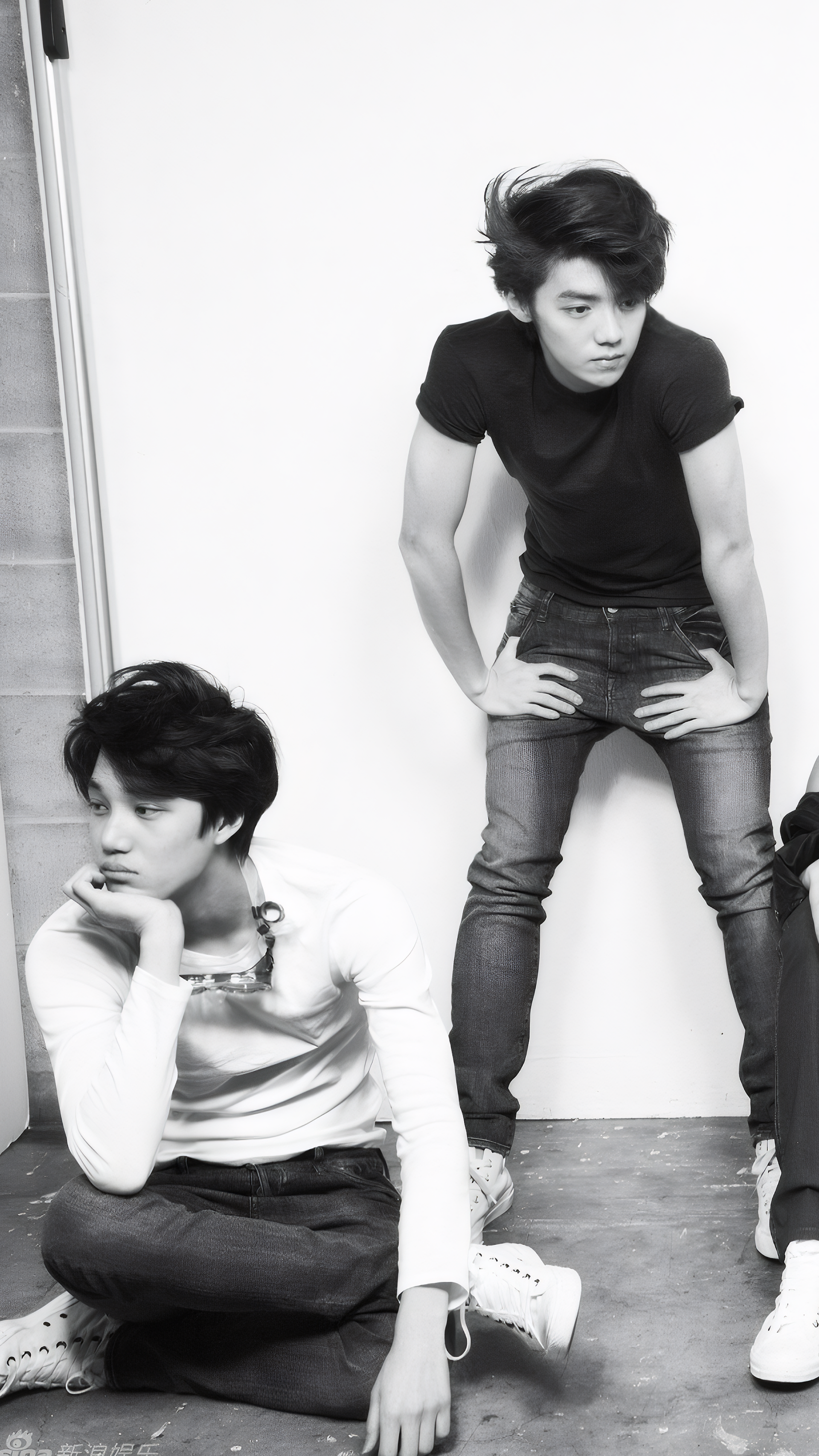 Download EXO Kai (Exo) Mama Photoshoot Phone Wallpaper