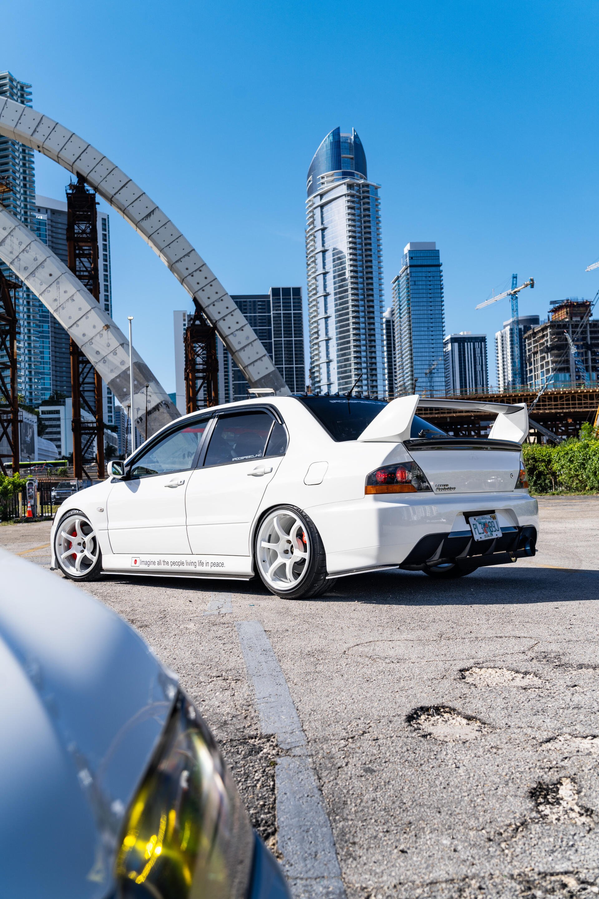 Download Mitsubishi Lancer Evolution IX Phone Wallpaper