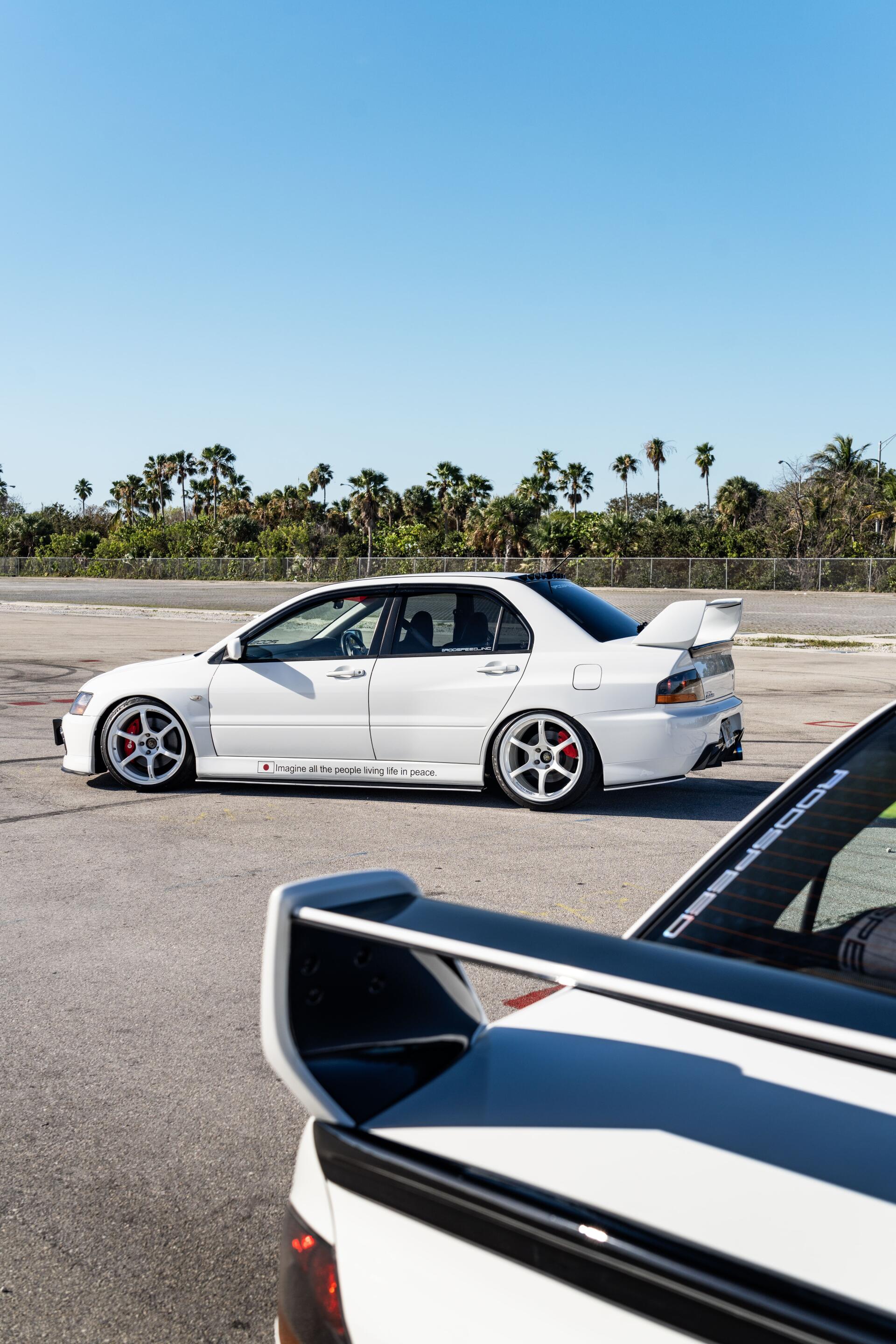 Download Mitsubishi Lancer Evolution IX Phone Wallpaper