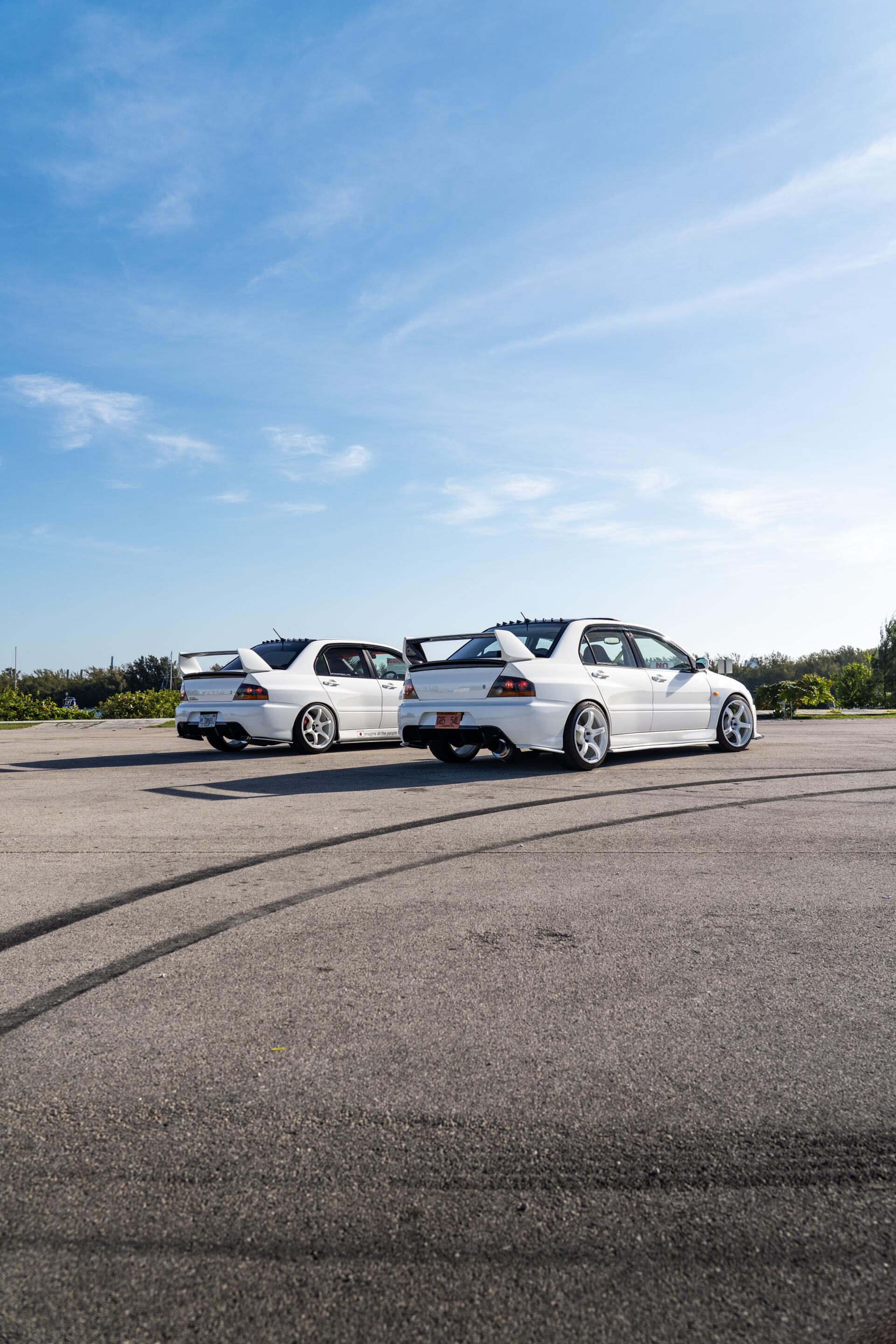 Download Mitsubishi Lancer Evolution IX Phone Wallpaper