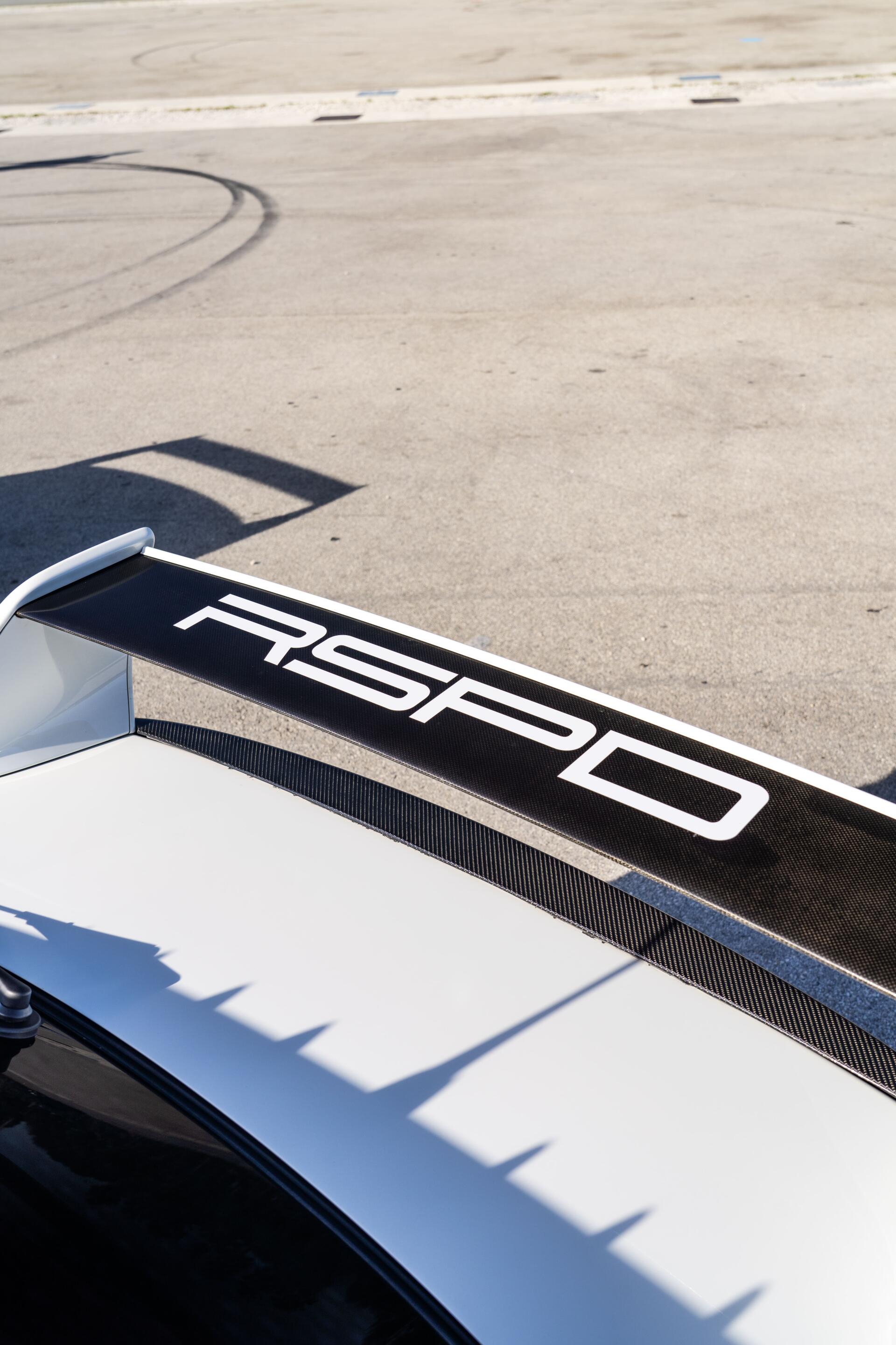 Download Car Mitsubishi Lancer Evolution IX Phone Wallpaper