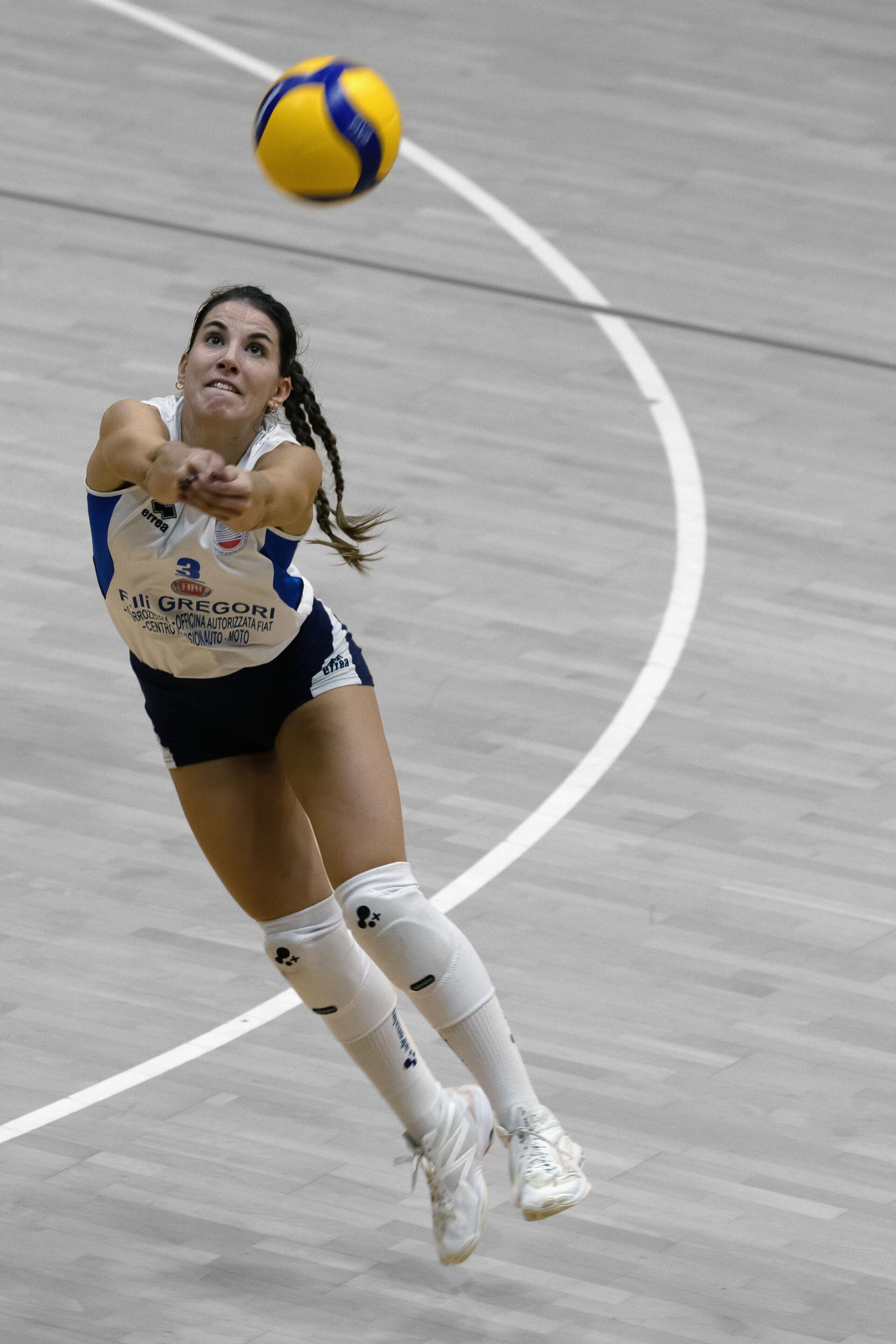 Download Sports Volleyball Phone Wallpaper