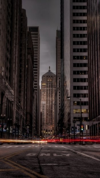 skyscraper street city man made Chicago Phone Wallpaper