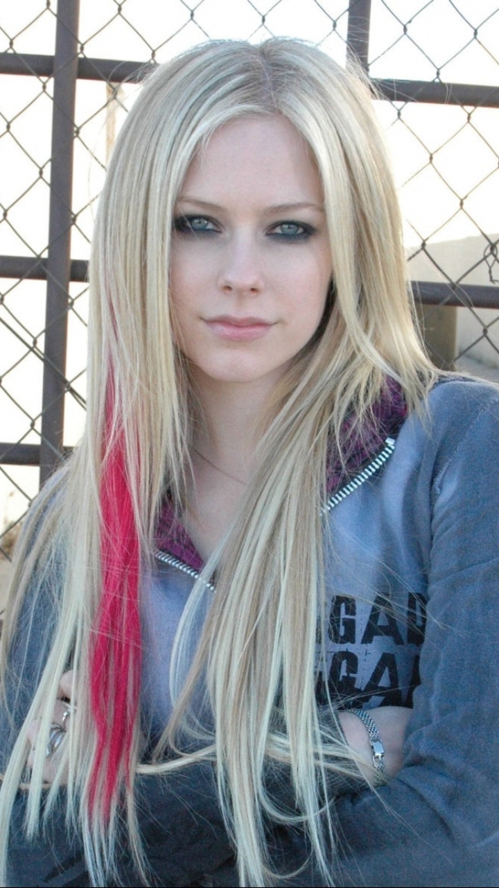 Avril Lavigne Phone Wallpaper - Mobile Abyss