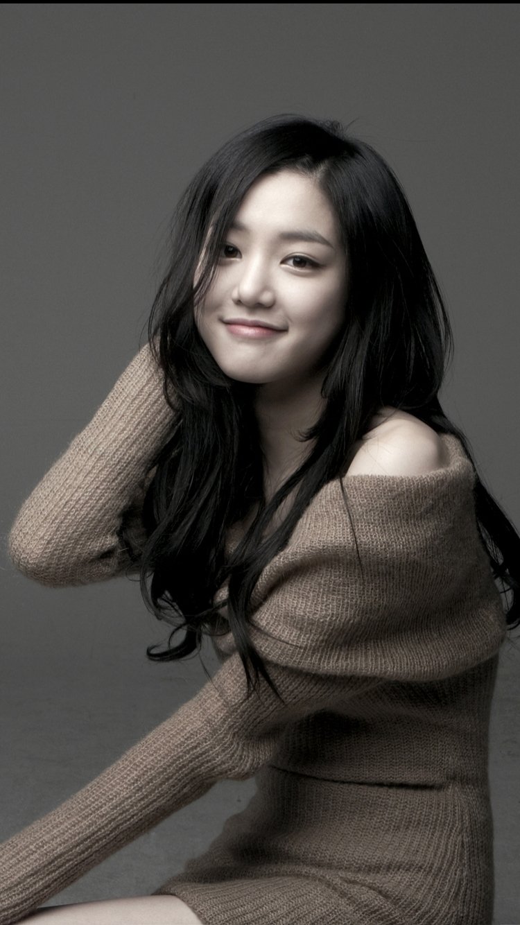 Lee Yu Bi IPhone Wallpapers