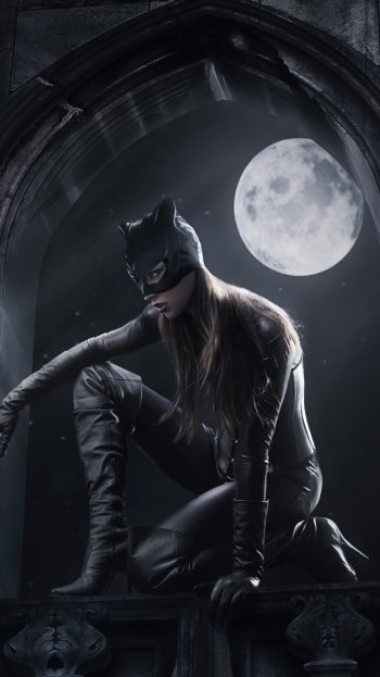 Comic Catwoman Phone Wallpaper