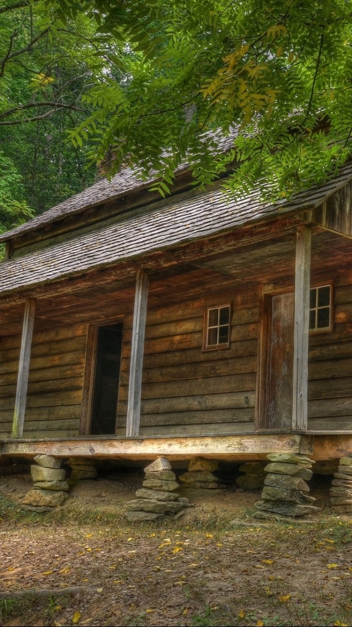 Download Man Made Cabin Phone Wallpaper