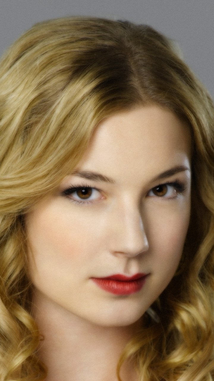 Emily Thorne Iphone Wallpapers 3150