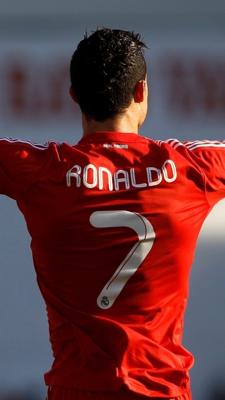 Windows Phone 8X Sports Cristiano Ronaldo Wallpaper ID 582310