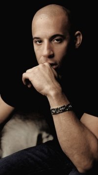 70 Vin Diesel Apple Iphone 5 640x1136 Wallpapers Mobile Abyss