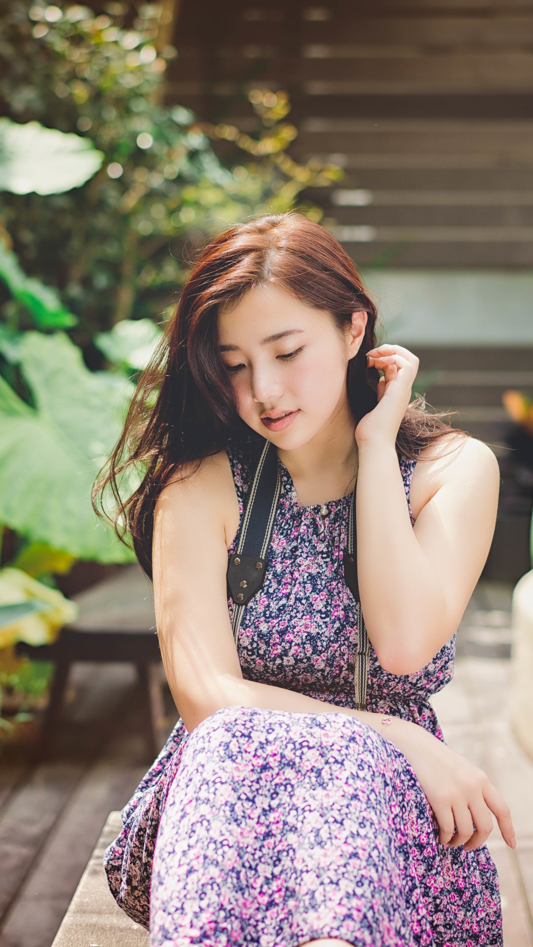 Download Model Asian Taiwanese Garden Dress Woman Chén Sīyǐng Phone Wallpaper