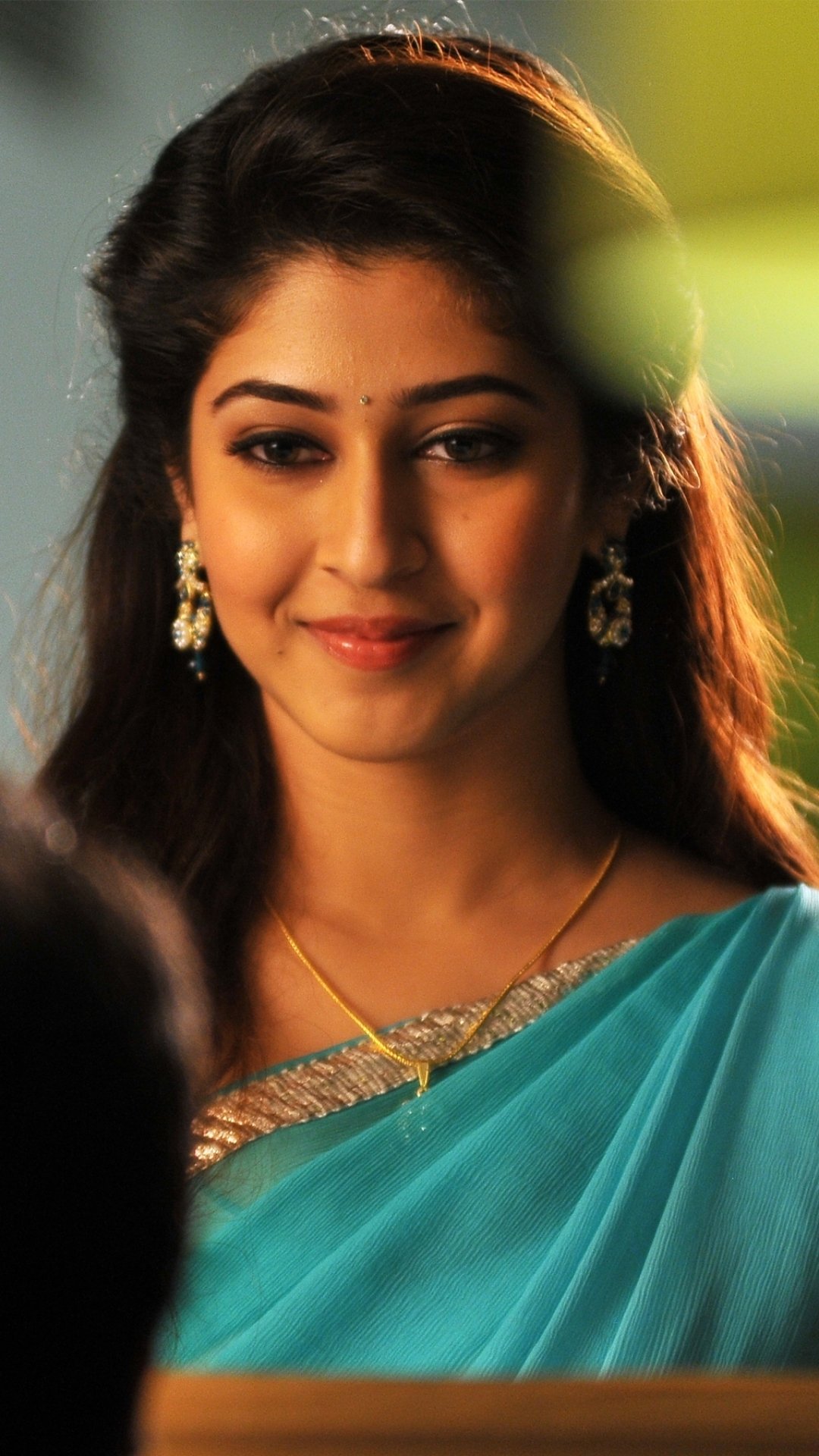 Download Woman Sonarika Bhadoria Phone Wallpaper