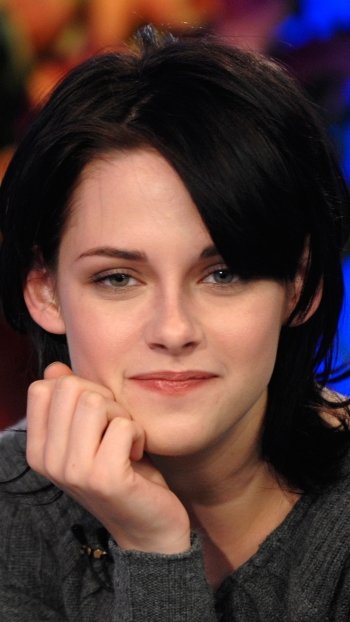 Celebrity Kristen Stewart Phone Wallpaper
