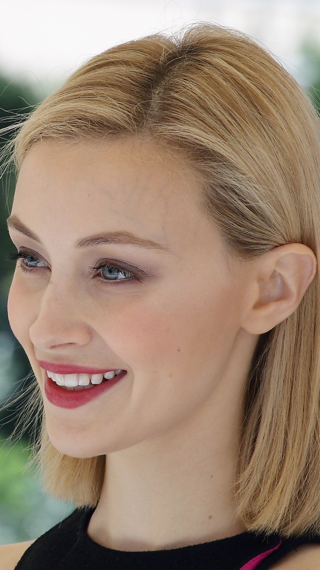 Sarah Gadon desktop Wallpapers