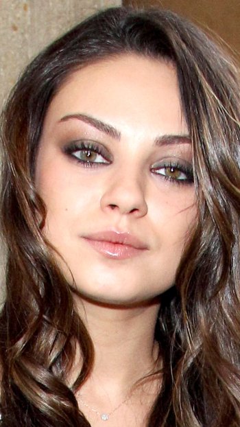 Celebrity Mila Kunis Phone Wallpaper