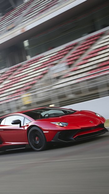  Lamborghini Aventador LP 750-4 SV