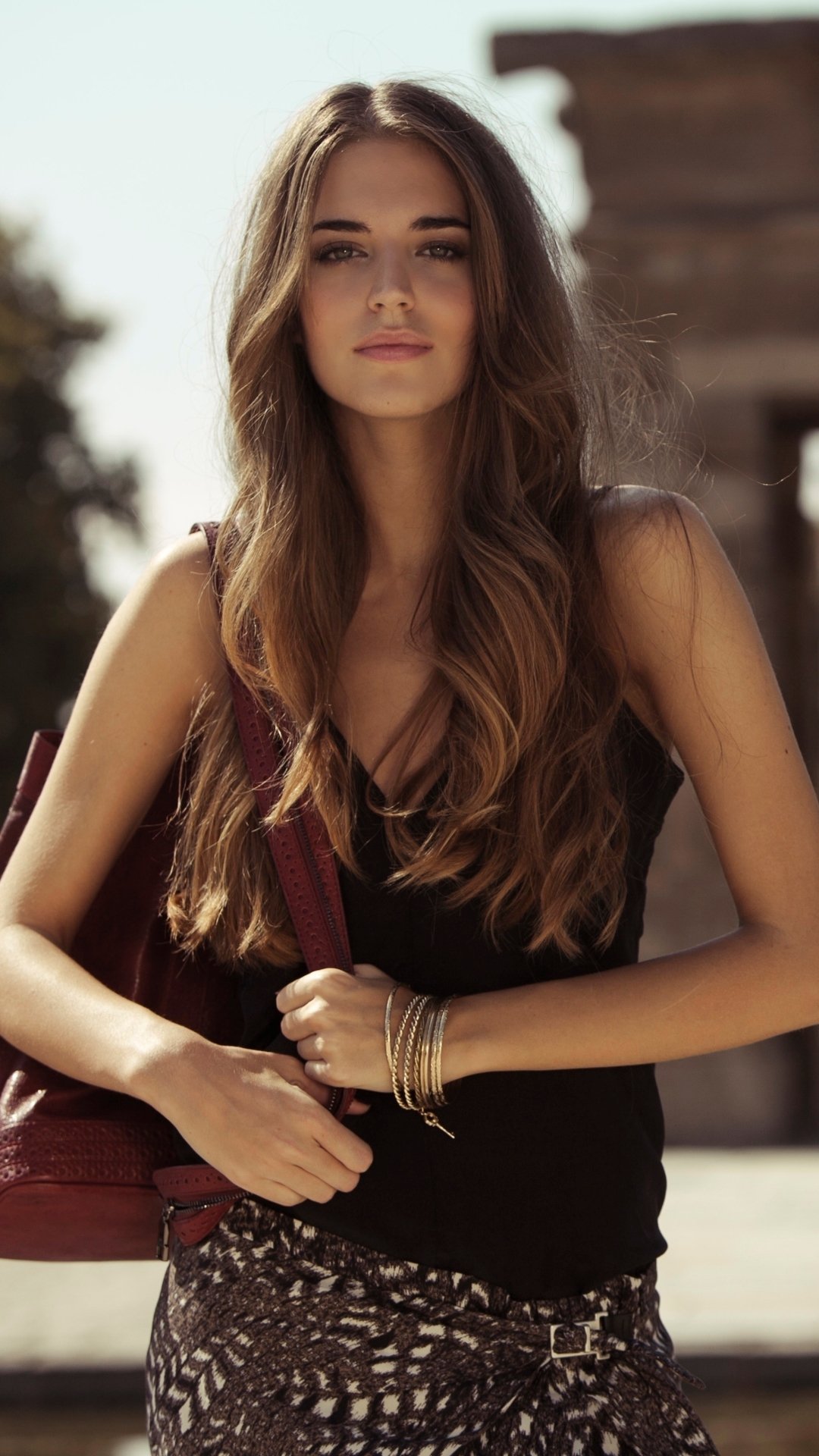 Download Woman Clara Alonso Phone Wallpaper