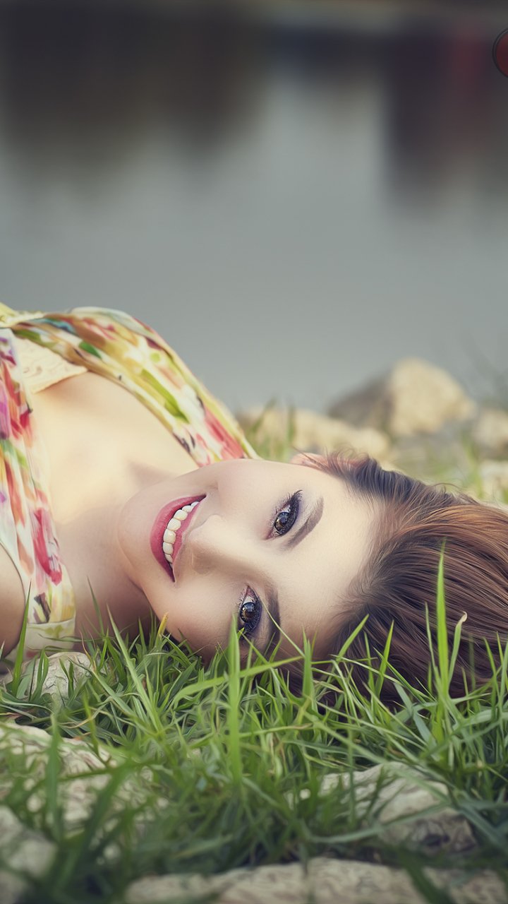 Download Smile Dress Thai Grass Woman Asian Phone Wallpaper