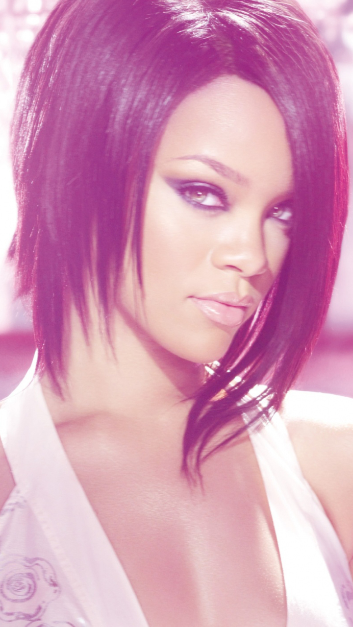 Download Brunette Singer Music Rihanna Phone Wallpaper - Mobile Abyss