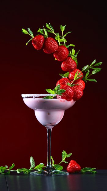fruit berry still life food strawberry Phone Wallpaper