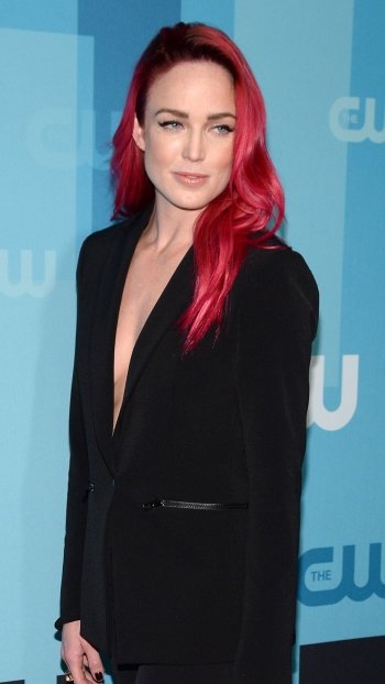 pink hair blue eyes American actress Celebrity Caity Lotz Phone Wallpaper