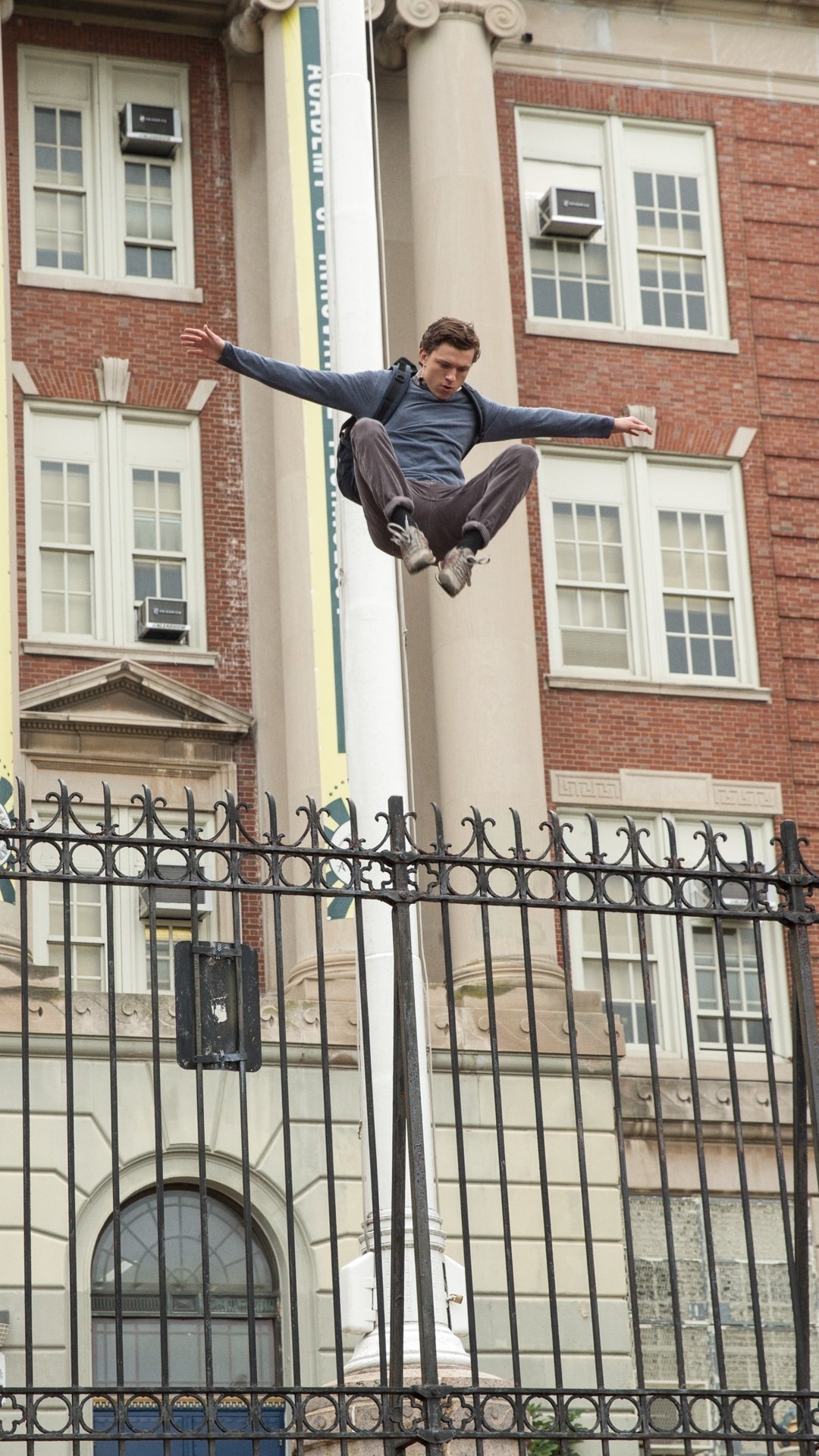 Download Peter Parker Tom Holland Movie Spider-Man: Homecoming Phone Wallpaper