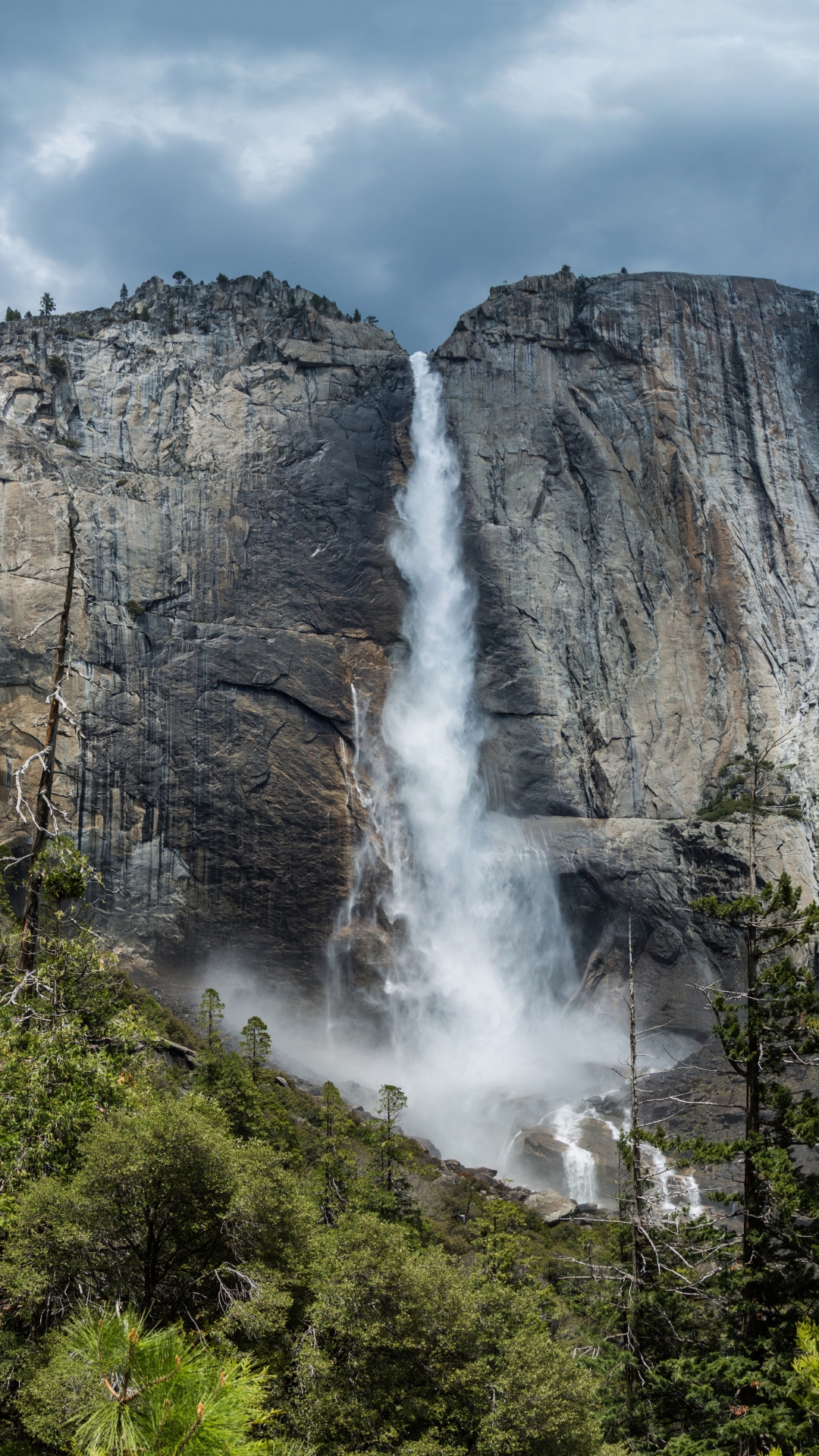 Yosemite Falls Phone Wallpaper