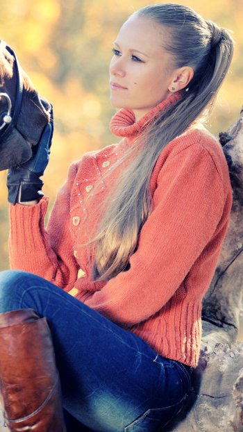blonde horse depth of field ponytail model woman mood Phone Wallpaper