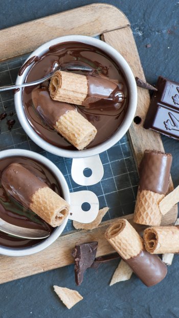still life cookie food chocolate Phone Wallpaper