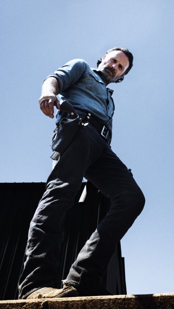 Norman Reedus Daryl Dixon Rick Grimes Andrew Lincoln TV Show The Walking Dead Phone Wallpaper