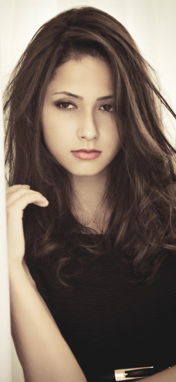  Carolline Castro by Thales Mion