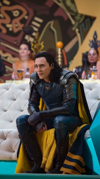 Loki (Marvel Comics) Tom Hiddleston movie Thor: Ragnarok Phone Wallpaper