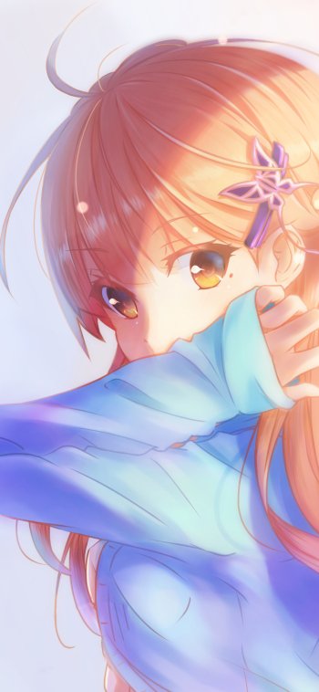 Original anime phone wallpaper showing a red-orange haired girl with a star-shaped hairpin, amber eyes and a blue sweater, glancing over her shoulder against a pastel backdrop.