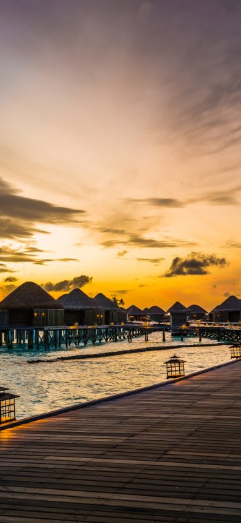  Maldives Dawn breaking