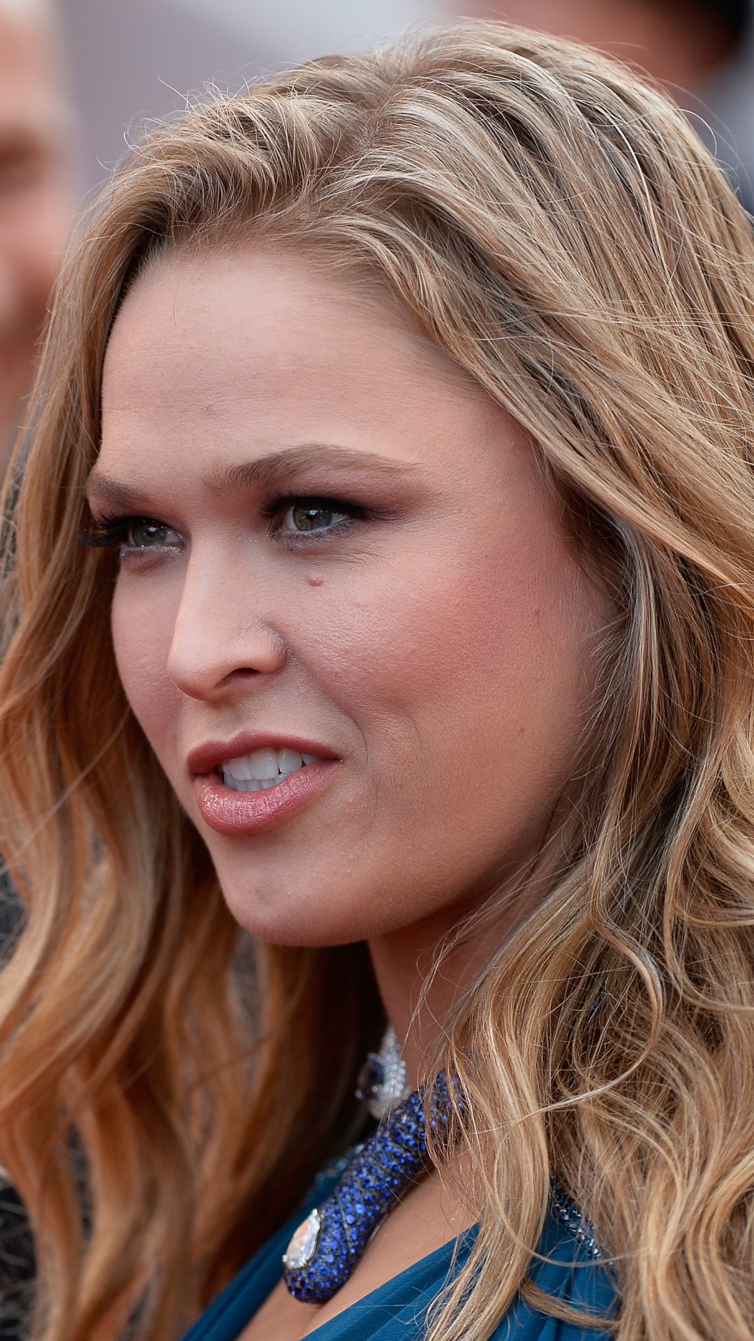 Download Ronda Rousey Sports Phone Wallpaper