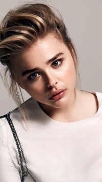 30+ Chloë Grace Moretz Apple/iPhone 6 (750x1334) Wallpapers - Mobile Abyss