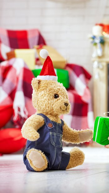 teddy bear gift santa hat child holiday Christmas Phone Wallpaper