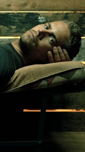 American actor lying down Celebrity Paul Walker Phone Wallpaper