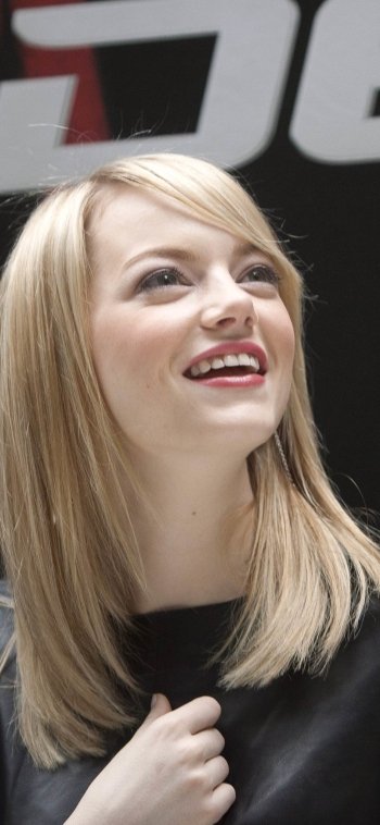Celebrity Emma Stone Phone Wallpaper