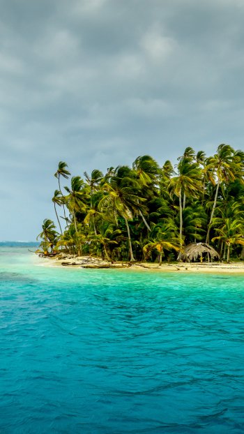  Tropical Island