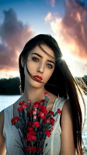  Girl with Flowers