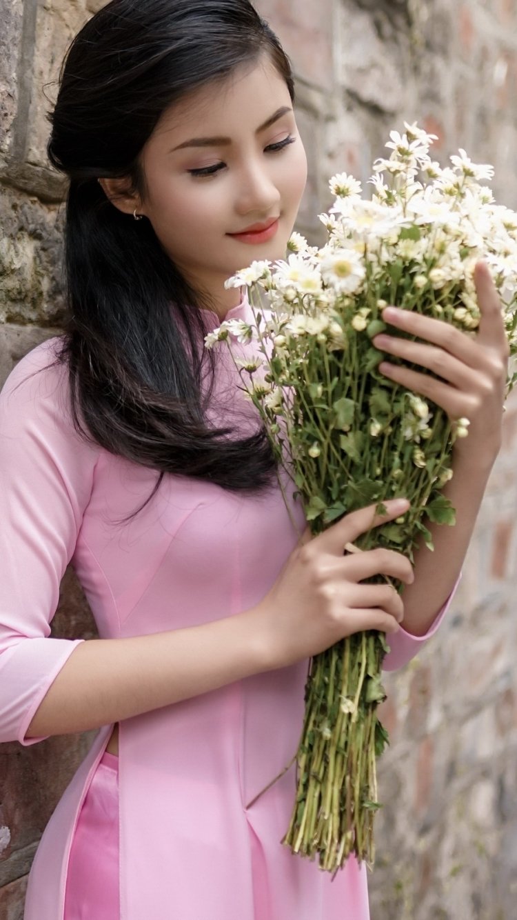 Download Mood Brunette Flower Bouquet Pink Dress Model Woman Asian Phone Wallpaper